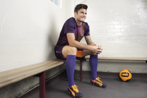 九游app官方下载-英超激战正酣！逆转战局的球队再次领跑榜单，英超逆转夺冠